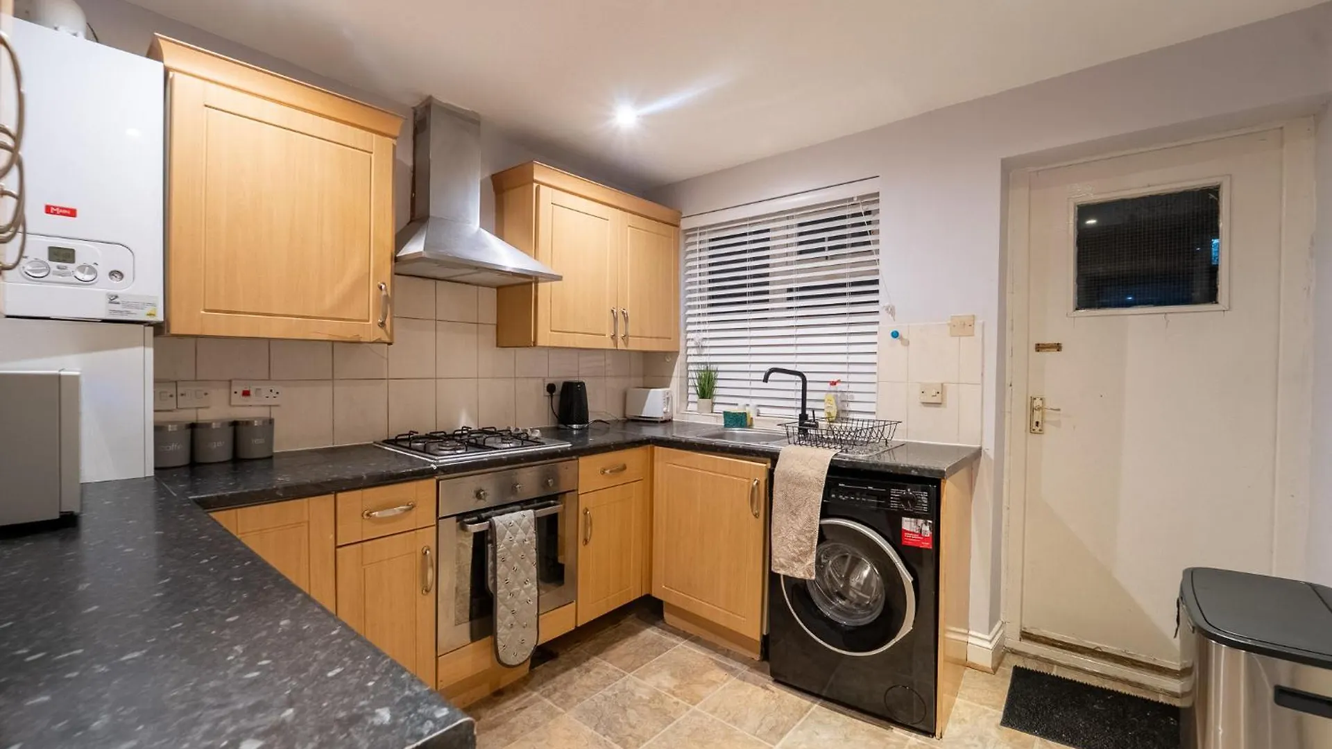 Two Bedroom Deluxe London Apartment