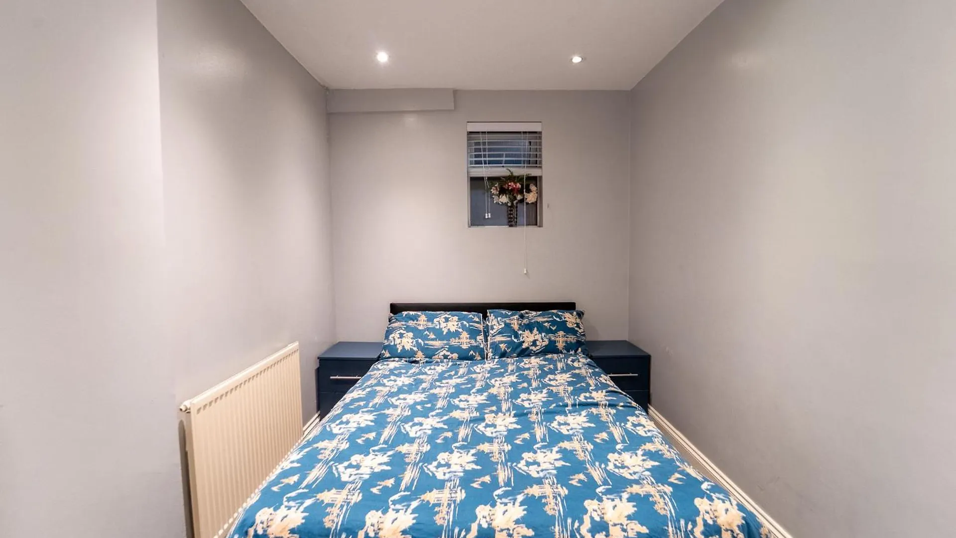Two Bedroom Deluxe London Apartment 0*,  英国
